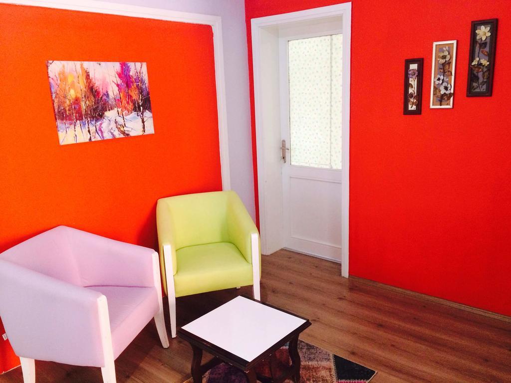 אודיירן Limon Hostel מראה חיצוני תמונה
