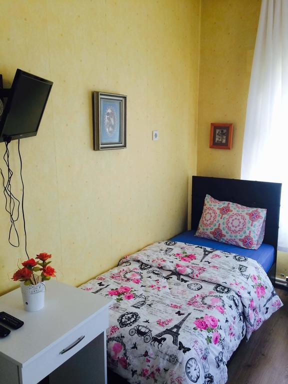 אודיירן Limon Hostel חדר תמונה